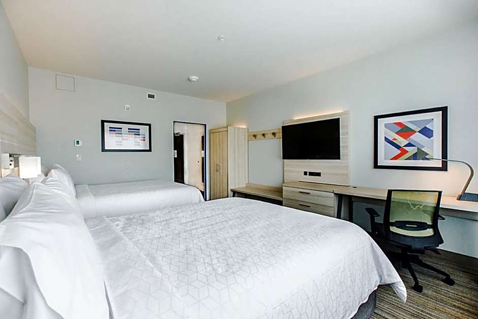 Holiday Inn Express & Suites Edmonton N - St. Albert By IHG