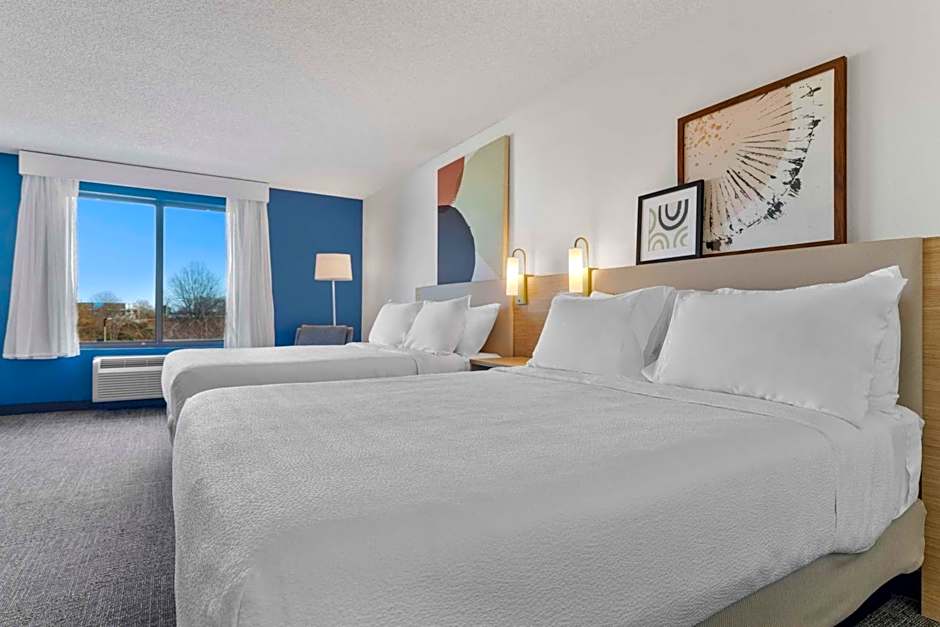 Spark by Hilton Greensboro