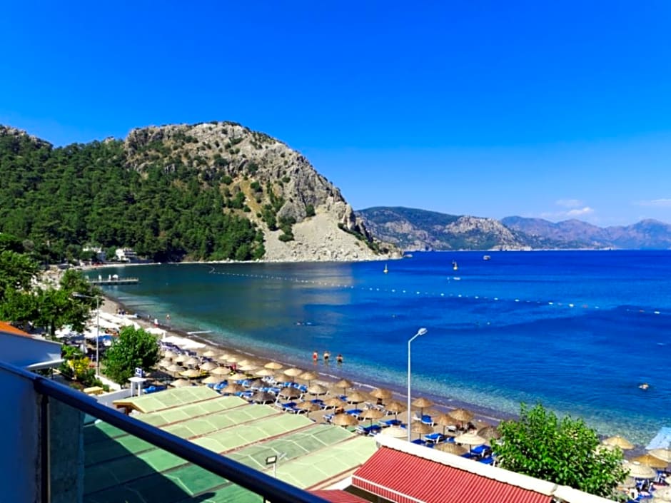 Ozcan Beach Hotel