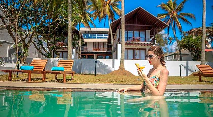 R Degrees Ambalangoda