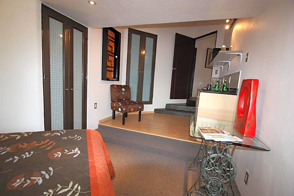 Aztic Hotel and Executive Suites