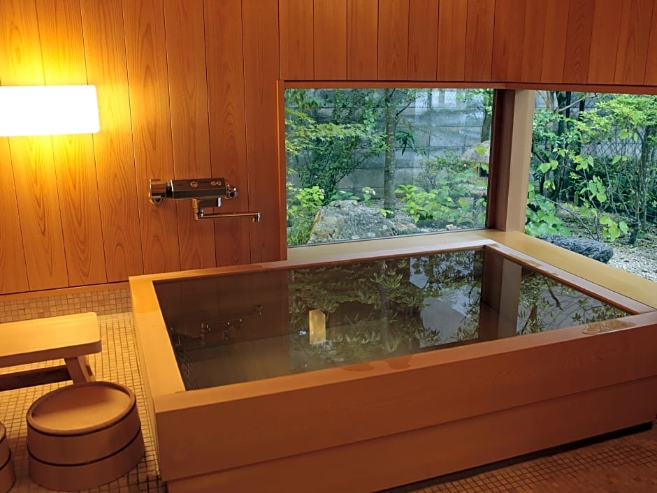 Ryokan Genhouin – Kyoto, IL