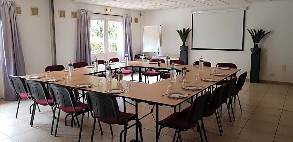 Doubs Hotel - Besançon Ecole Valentin