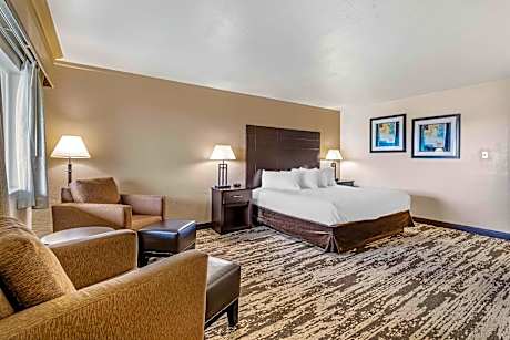Larger King Room - Non-Smoking