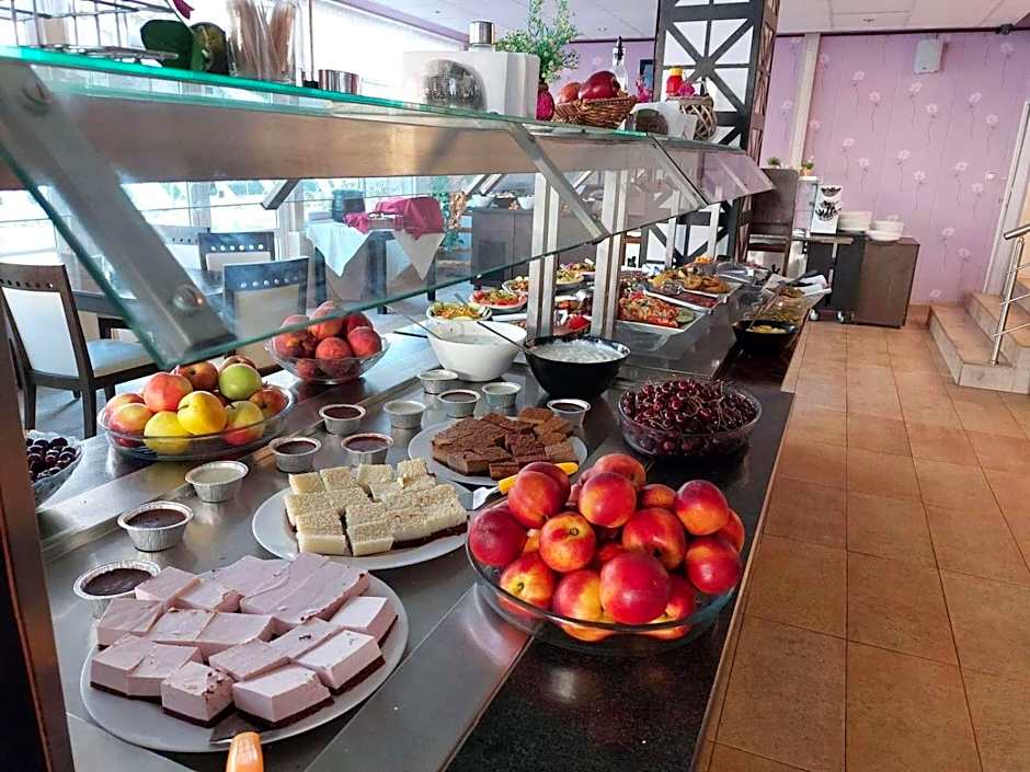 Tropics Hotel - Ultra All Inclusive