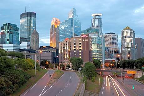 Hilton Garden Inn Minneapolis Downtown