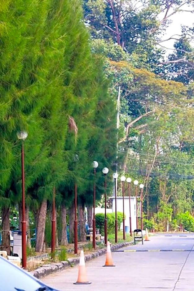 Wiangwalee Hotel by ZUZU