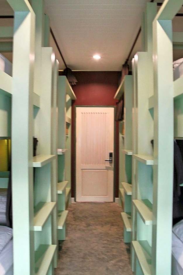 Yoo Yen Pen Sook Hostel