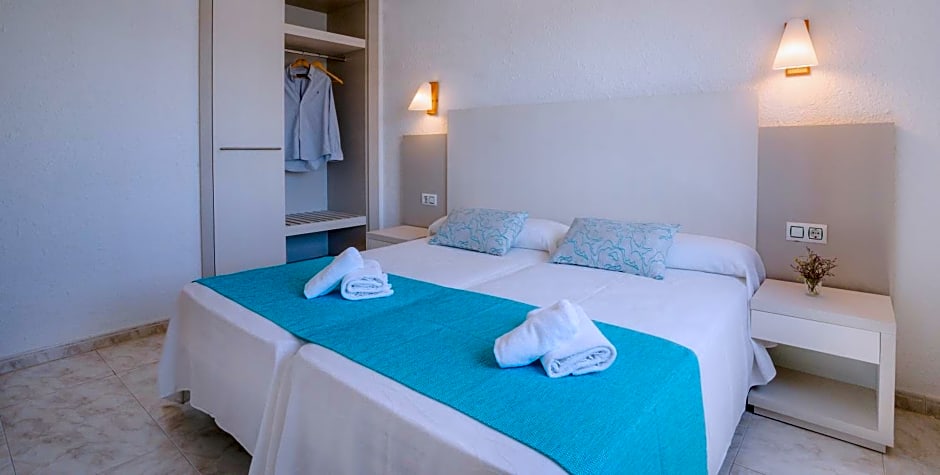 Apartamentos Lentiscos by MIJ