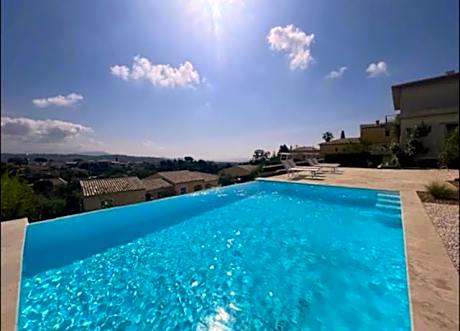 DOMAINE LOU BEL AZUR - Elégant