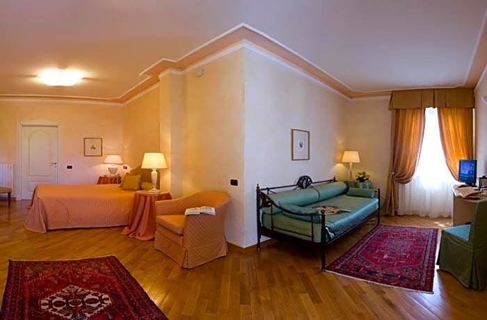 Albergo Castiglione Langhe