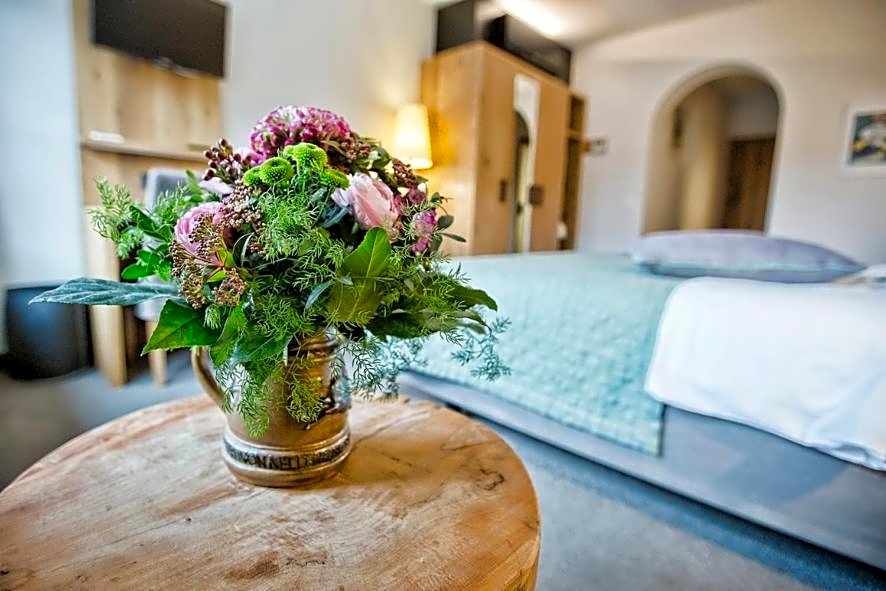 Historisches Gasthaus Hotel Hirschen Horn