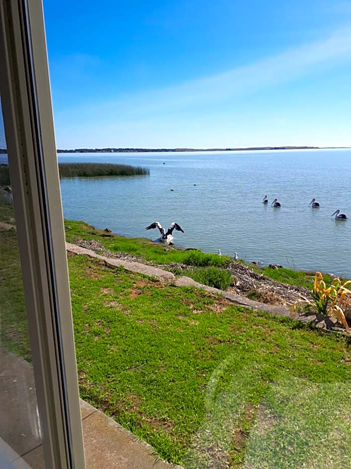 Meningie Waterfront Motel