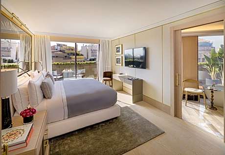 Penthouse Suite
