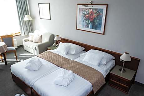 Superior Double Room with Extra Bed