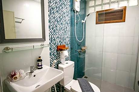 Deluxe ไพลิน sapphire