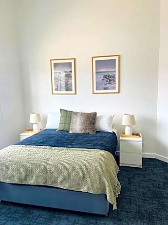 The Club Hotel Collie