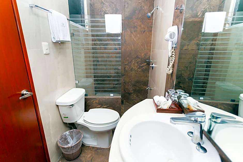 Hotel & Suites Country Valladolid