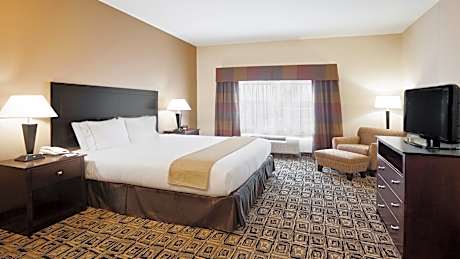 Standard King Room with Sofa Bed - Non-Smoking