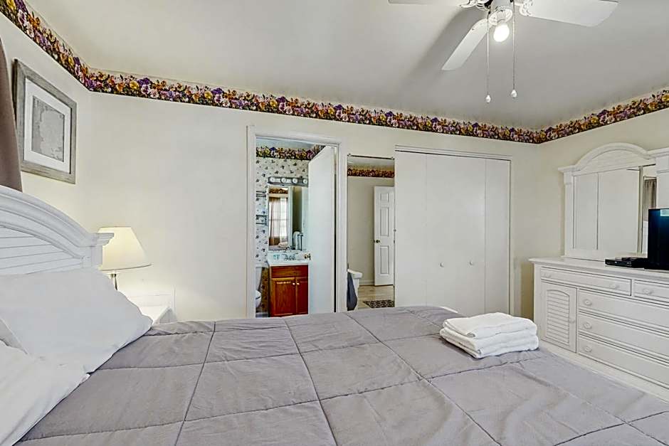 37534 Lighthouse Rd #202