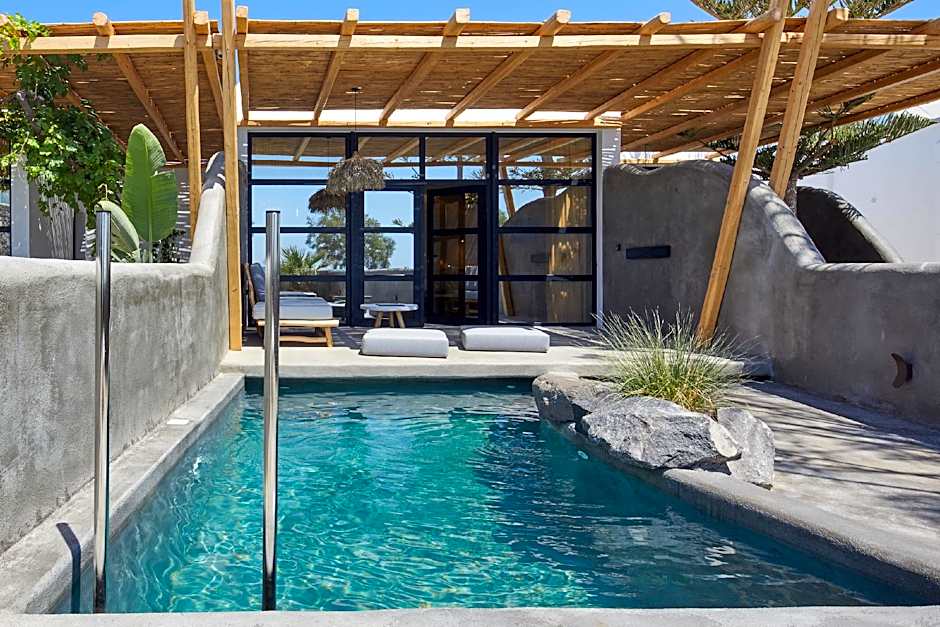 Oscar Beachfront Suites