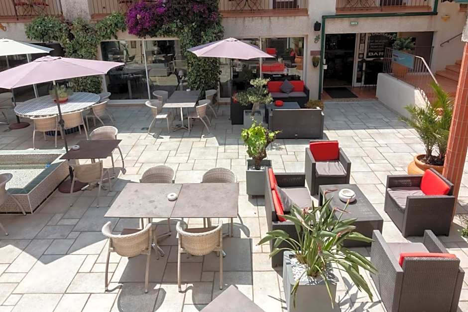 Logis Hôtel Les II Mas - Perpignan Sud