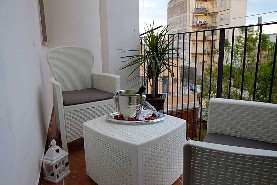 Home Syrakos
