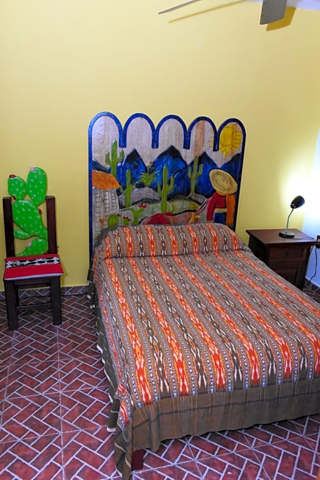 CANCUN GUEST HOUSE