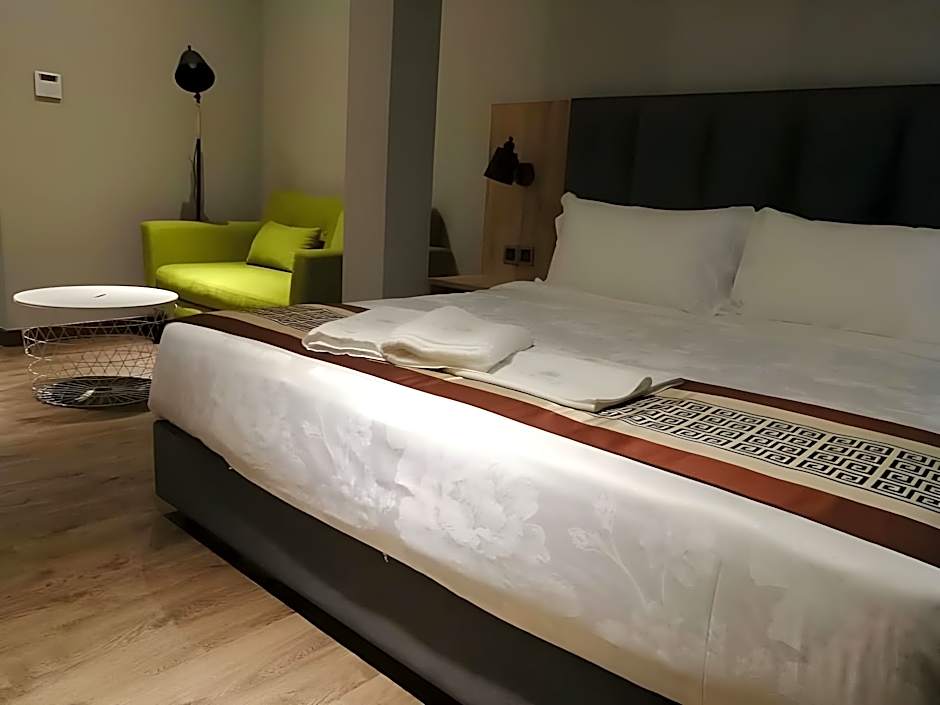 Amigo Hotel