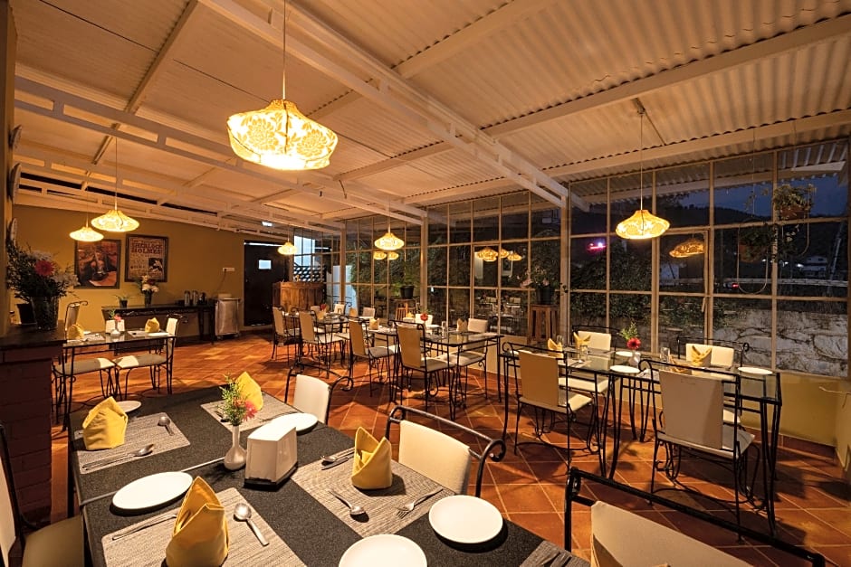 Sherlock Homes  A Heritage Theme Hotel