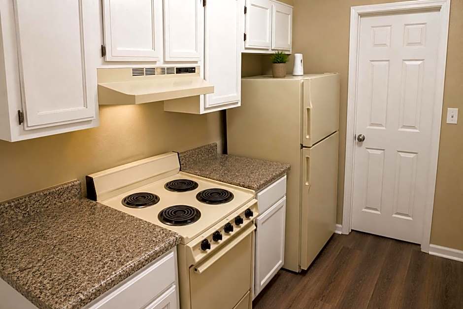 Plantation Oaks Suites & Inn Millington