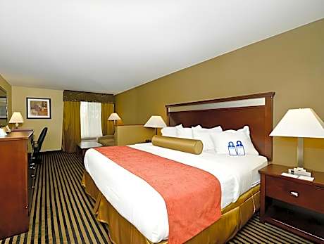 King Room with Sofa Bed - Non-Smoking