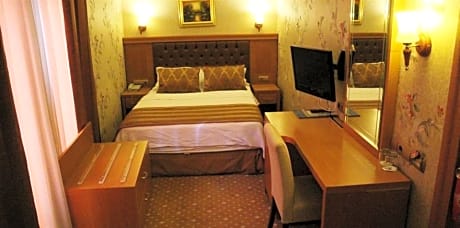 Double Economy Room