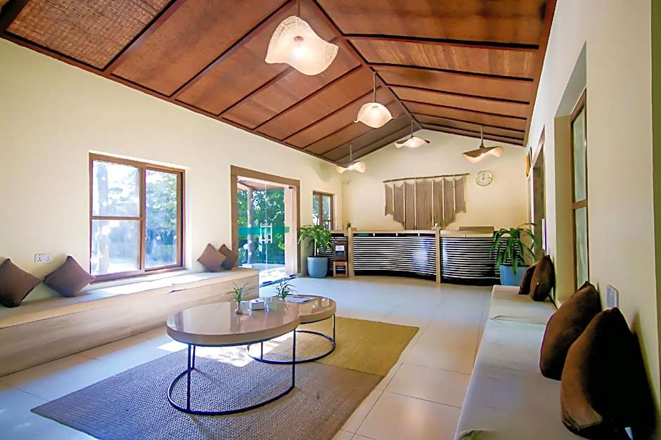 Chitwan Paradise Hotel