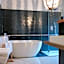 SEKELES Suites
