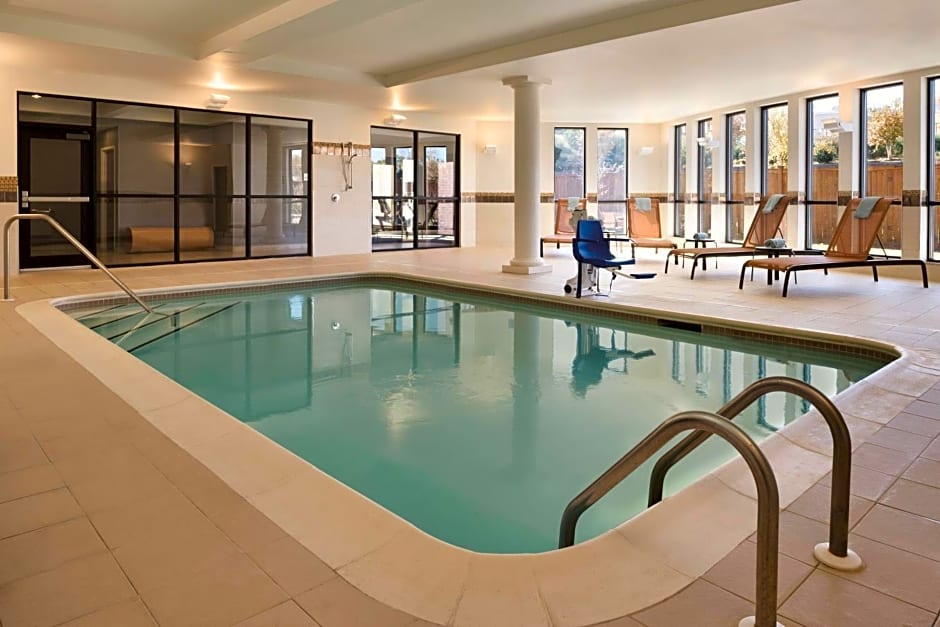 Courtyard by Marriott Salisbury