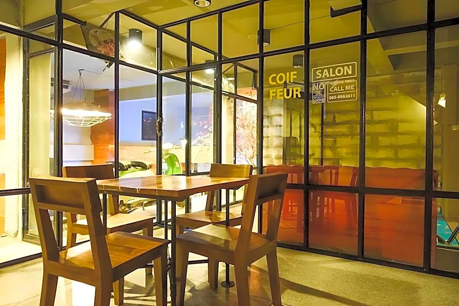 The 8 Factory Hotel Phitsanulok
