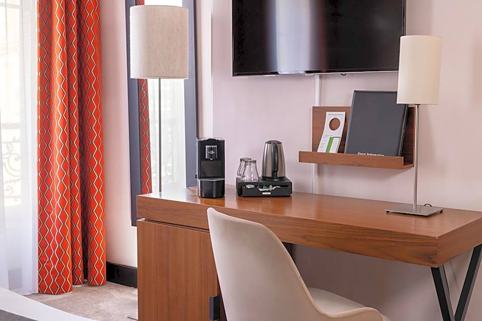 Hotel Elysees Bassano