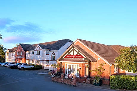 Holt Lodge Hotel
