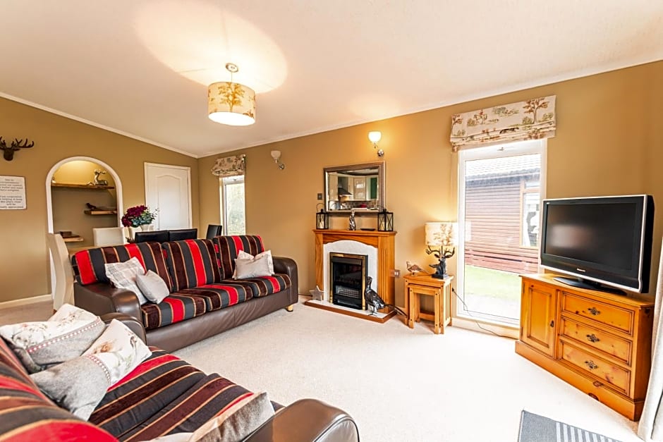 Hunters Lodge With Hot Tub