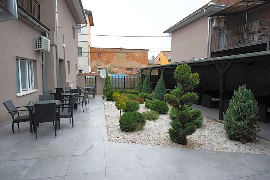 Carnival City Hotel Oradea