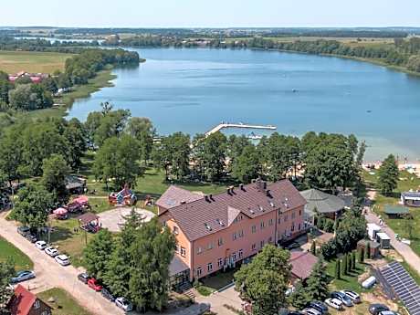 Hotel Albatros Wąsosz przy trasie S5