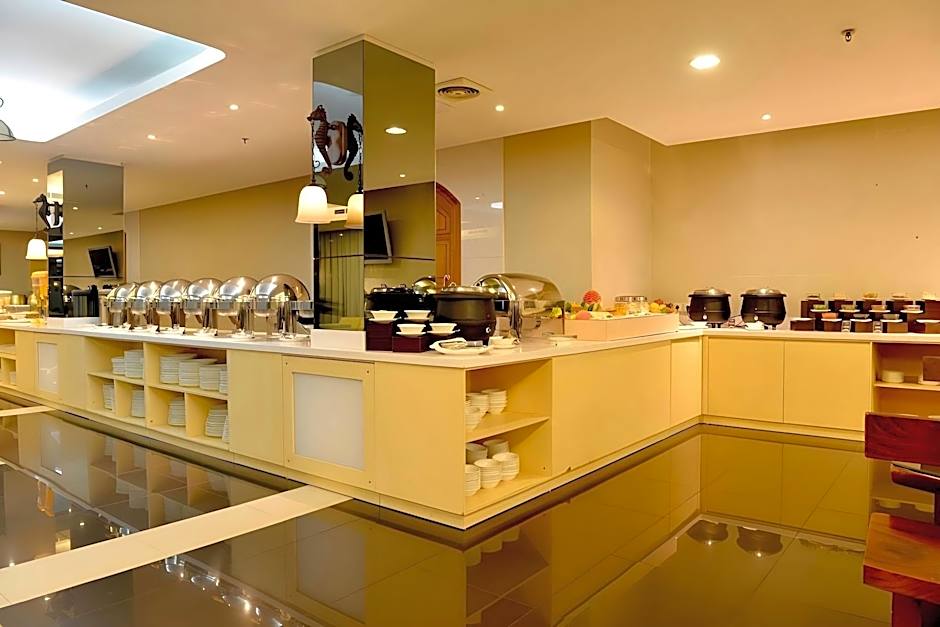 Emilia Hotel By Amazing - Palembang