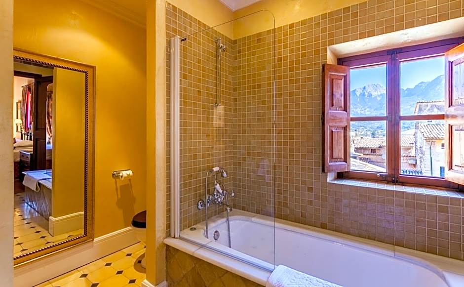 The Salvia - Adults Only