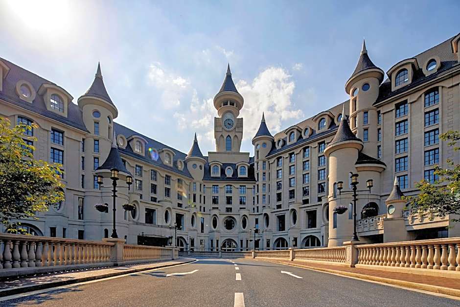 Yin Run Jin Jiang Castle Hotel