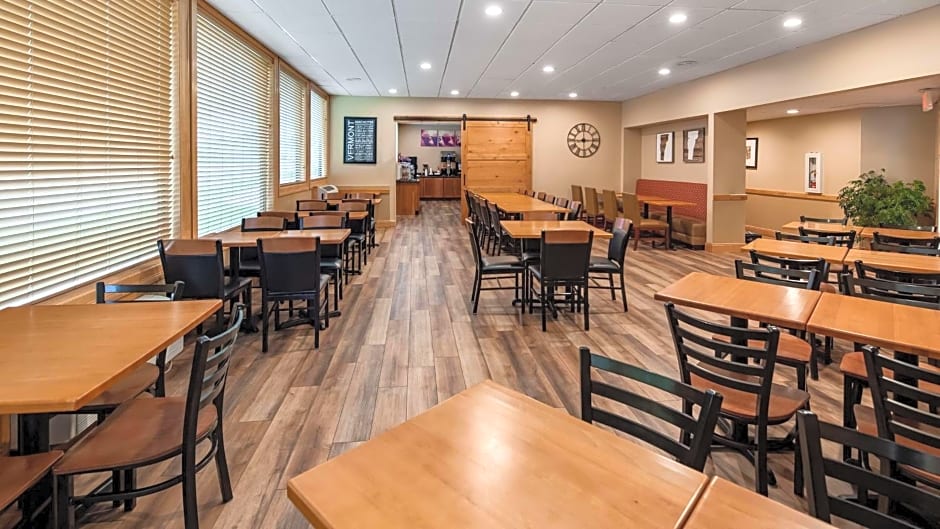 Best Western Plus Windjammer Inn & Conference Center