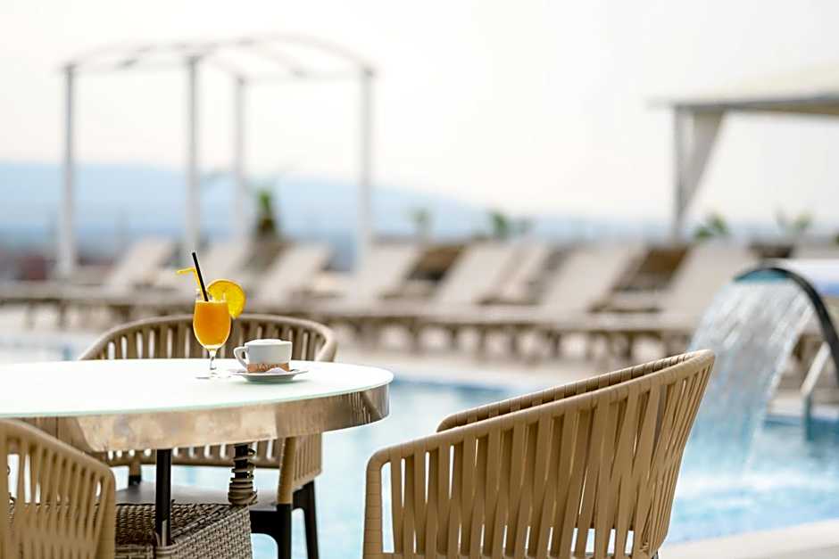 Hotel Tami Residence