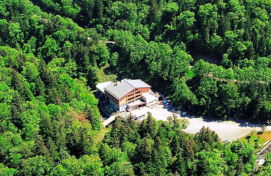 Tomuraushionsen Higashi Taisetsuso