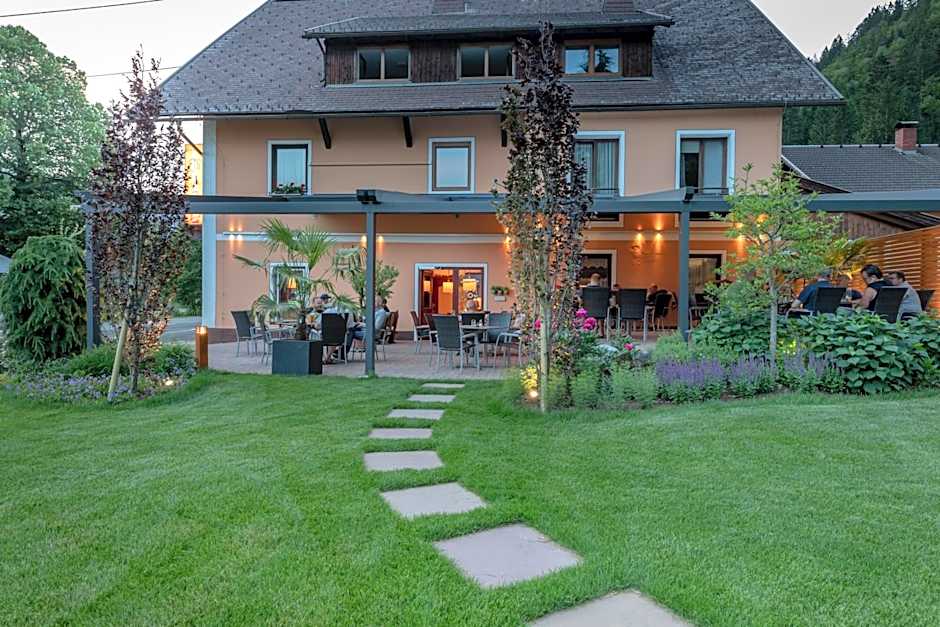 Hotel-Gasthof Strasswirt