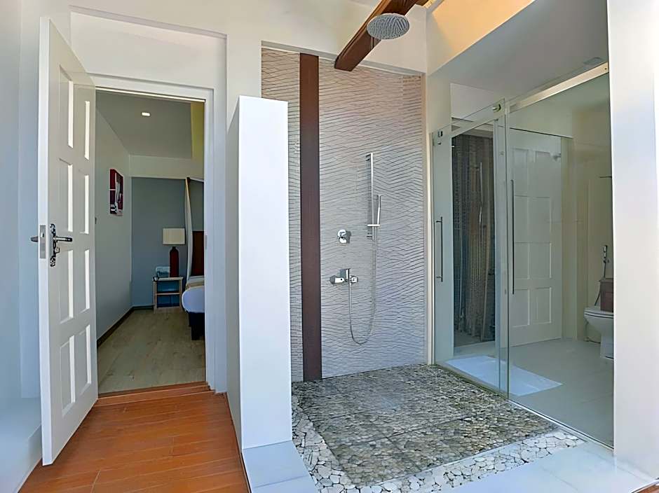 Coconut Tree Hulhuvilla Beach 